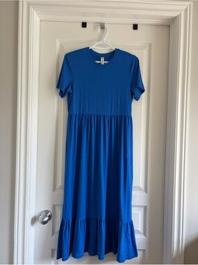 Only Woman’s Royal Blue Short-Sleeve Tiered Dress